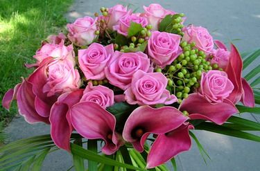 rózsaszín kála  rózsával (40 szál)